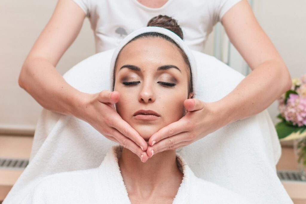 Masaža obraza v LaVita SPA & Beauty v Termah Dobrna